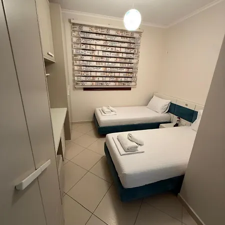 Apartment Brothers *