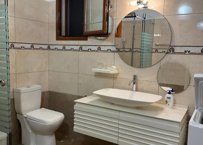 Brothers Apartment *